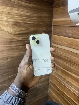 Apple iPhone 15 128 GB Yellow