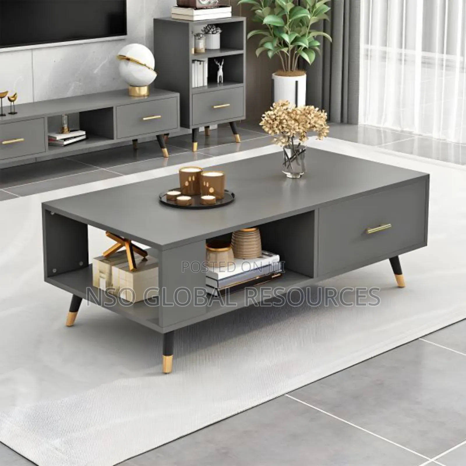 Quality Centre Table Neatly Designed