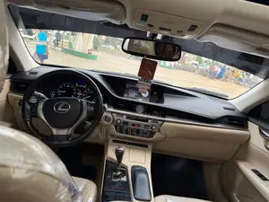 Lexus ES 2018 Black