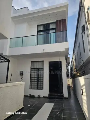 4bdrm Duplex in Ikota Gra for rent