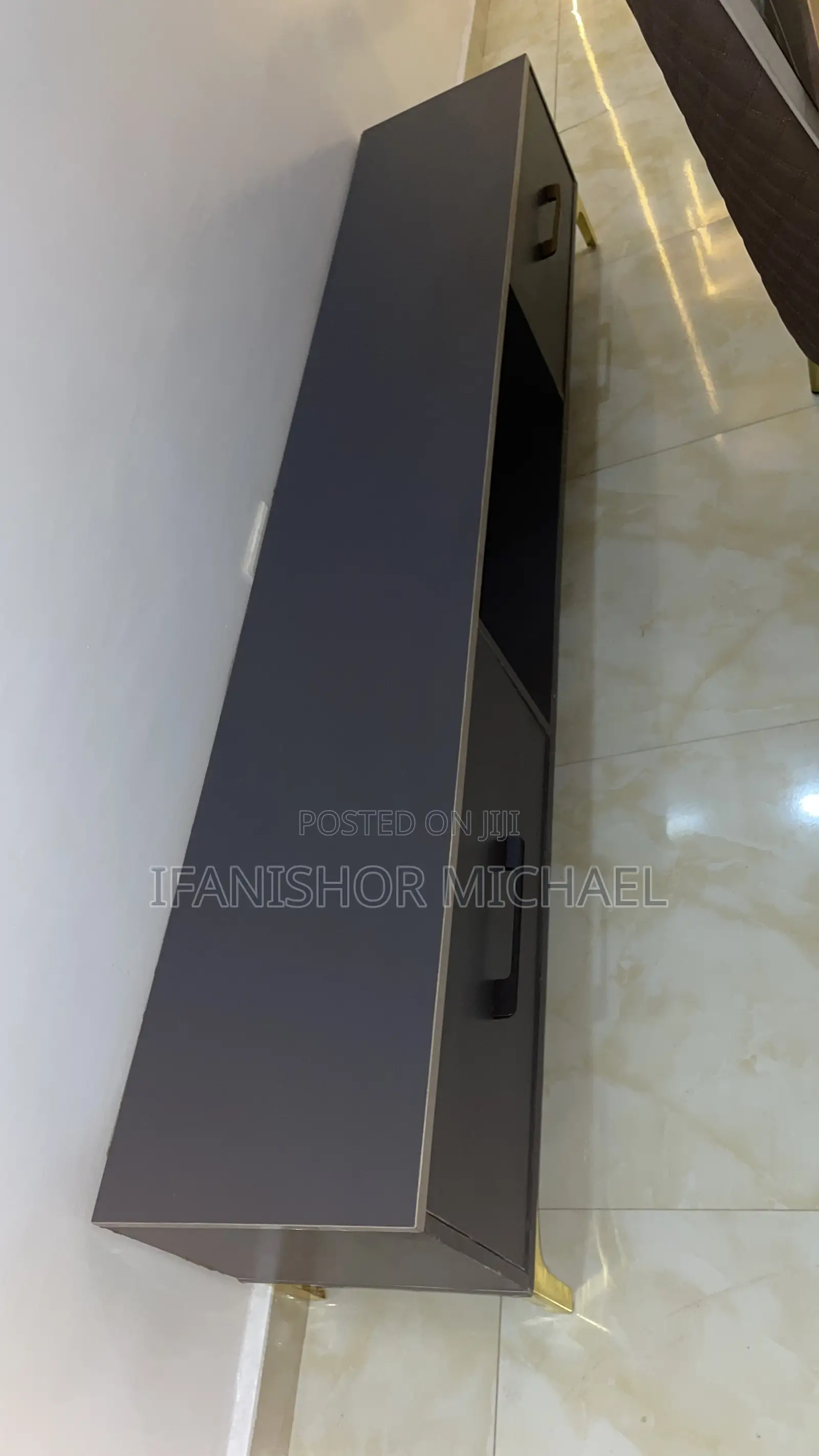 Grey Console