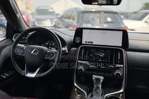 Lexus LX 600 2024 Black