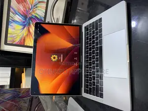 Laptop Apple MacBook Pro 2017 16GB Intel Core i7 SSD 512GB