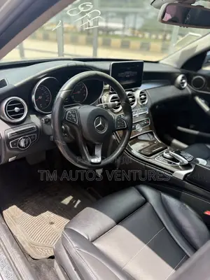 Mercedes-Benz C300 2016 Silver