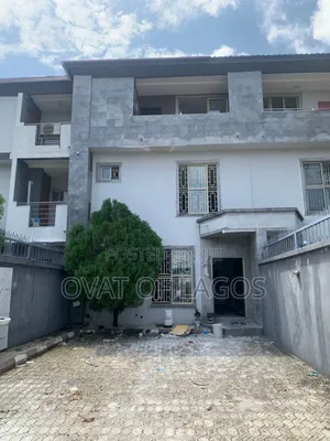 5bdrm House in Lekki Phase 1 for rent