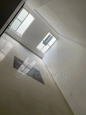 5bdrm House in Lekki Phase 1 for rent