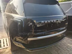 Land Rover Range Rover Vogue 2023 Black