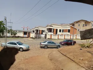 4bdrm Duplex in Godab, Life Camp for sale