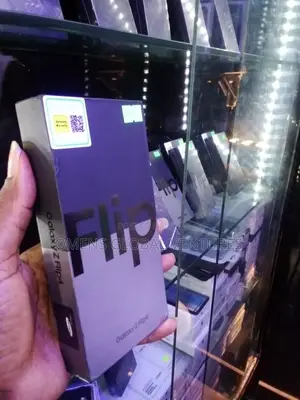New Samsung Galaxy Z Flip4 256 GB