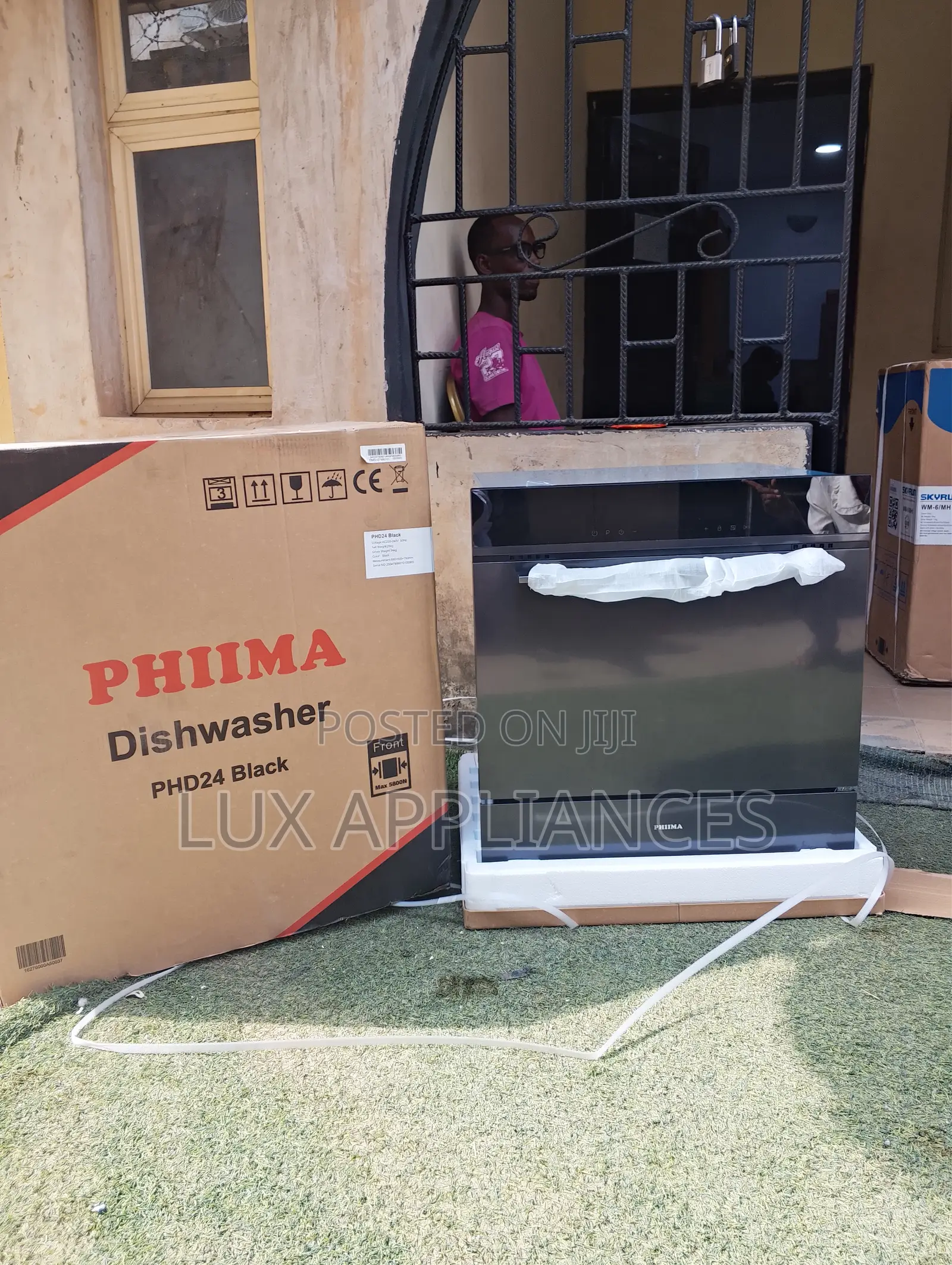 Phiima Advanced Cleaning Dishwasher