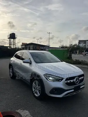 Mercedes-Benz GLA 250 2021 Silver