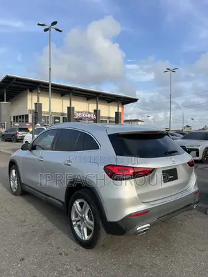 Mercedes-Benz GLA 250 2021 Silver