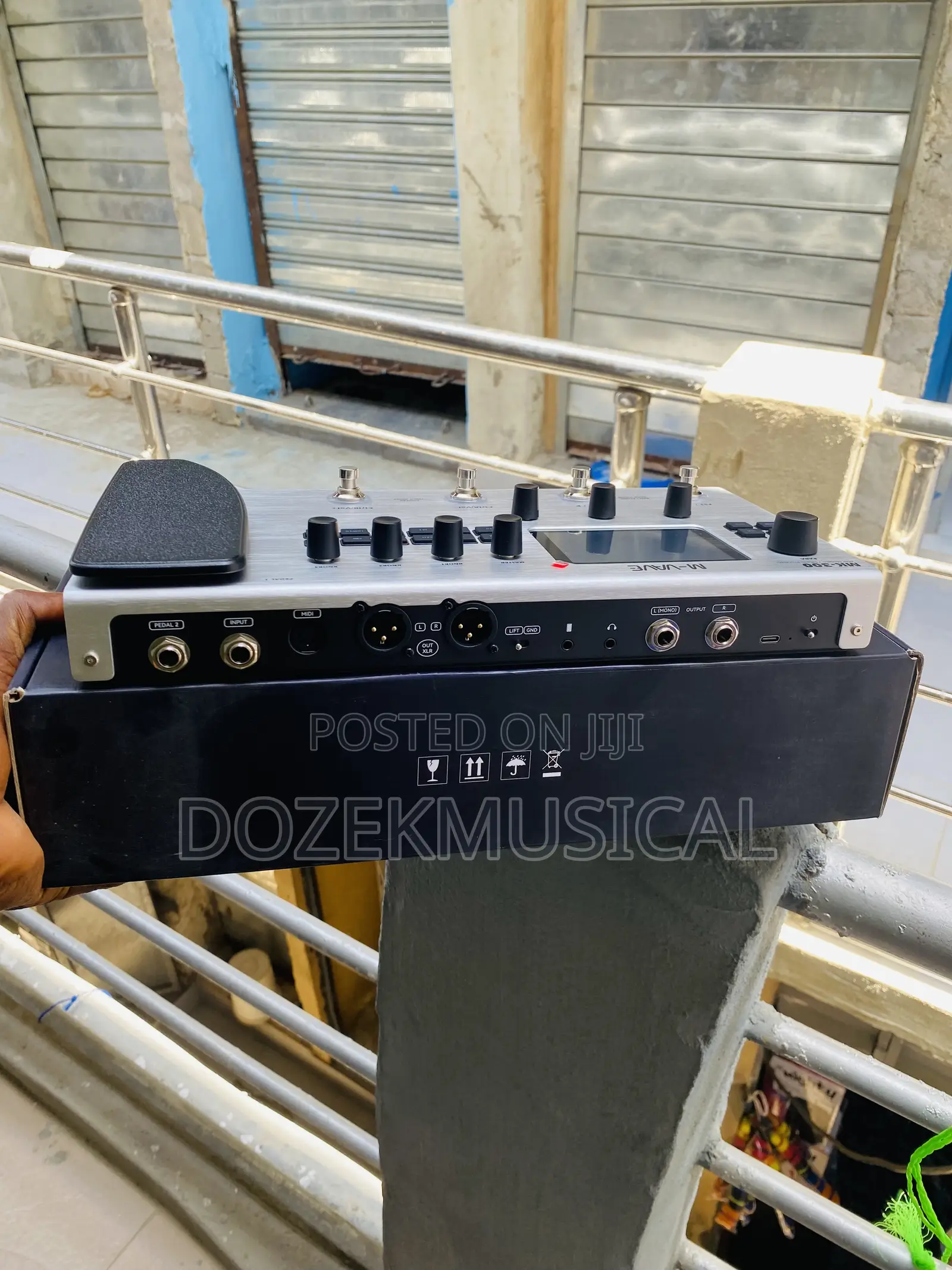 M Vave Mk-300 Lead and Bass Effect Processor