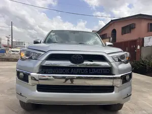 Toyota 4-Runner Limited 4dr 4x4 (4.0L 6cyl 5A) 2016 Silver