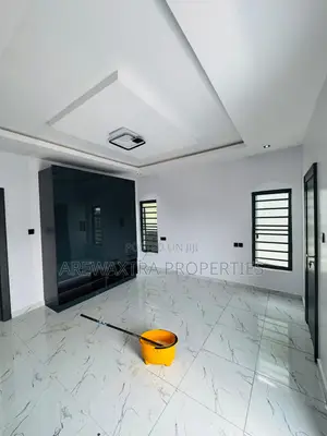2bdrm Duplex in Carlton Gate Estate, Akobo for sale