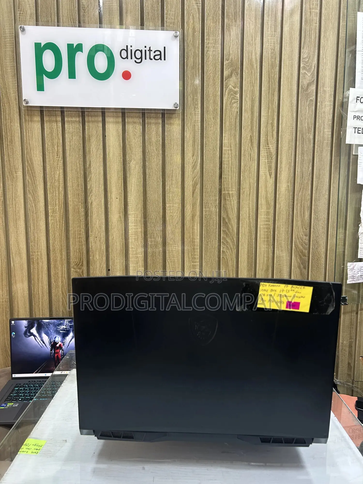 Laptop MSI Katana 17 32GB Intel Core i7 SSD 1T