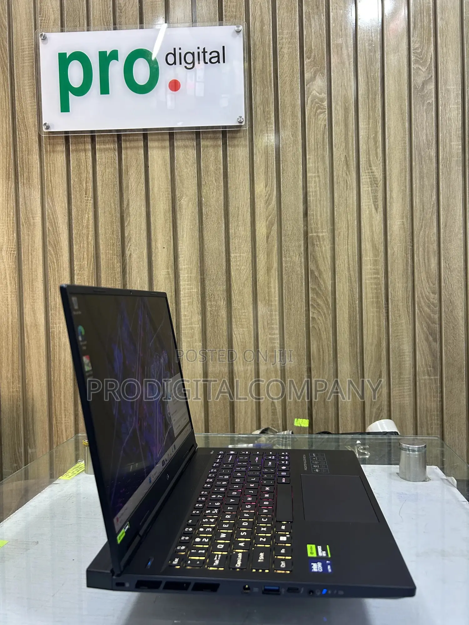 Laptop Acer Predator Helios Neo 14 16GB Intel Core Ultra 7 SSD 1T