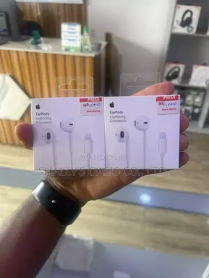 Original Apple Earphones – Lightning Connector | Clear Sound Brand New
