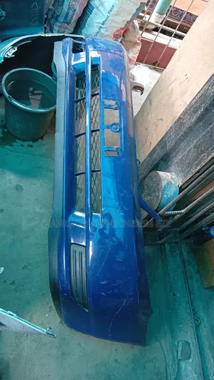 Front Bumper Toyota Corolla Verso 03 Is Available