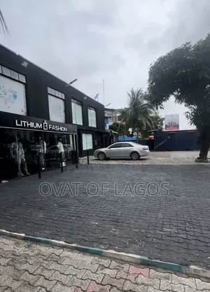 5bdrm Duplex in Admiralty Way, Lekki for sale