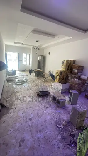 Furnished 3bdrm Block of Flats in Chris Lubell Street, Durumi for sale