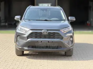Toyota RAV4 Limited 2022 Gray