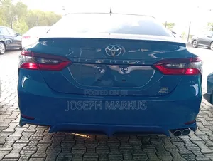 Toyota Camry SE AWD 2024 Blue