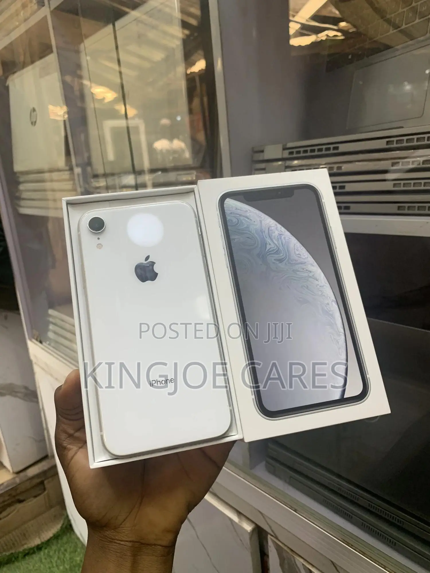 Apple iPhone XR 64 GB White