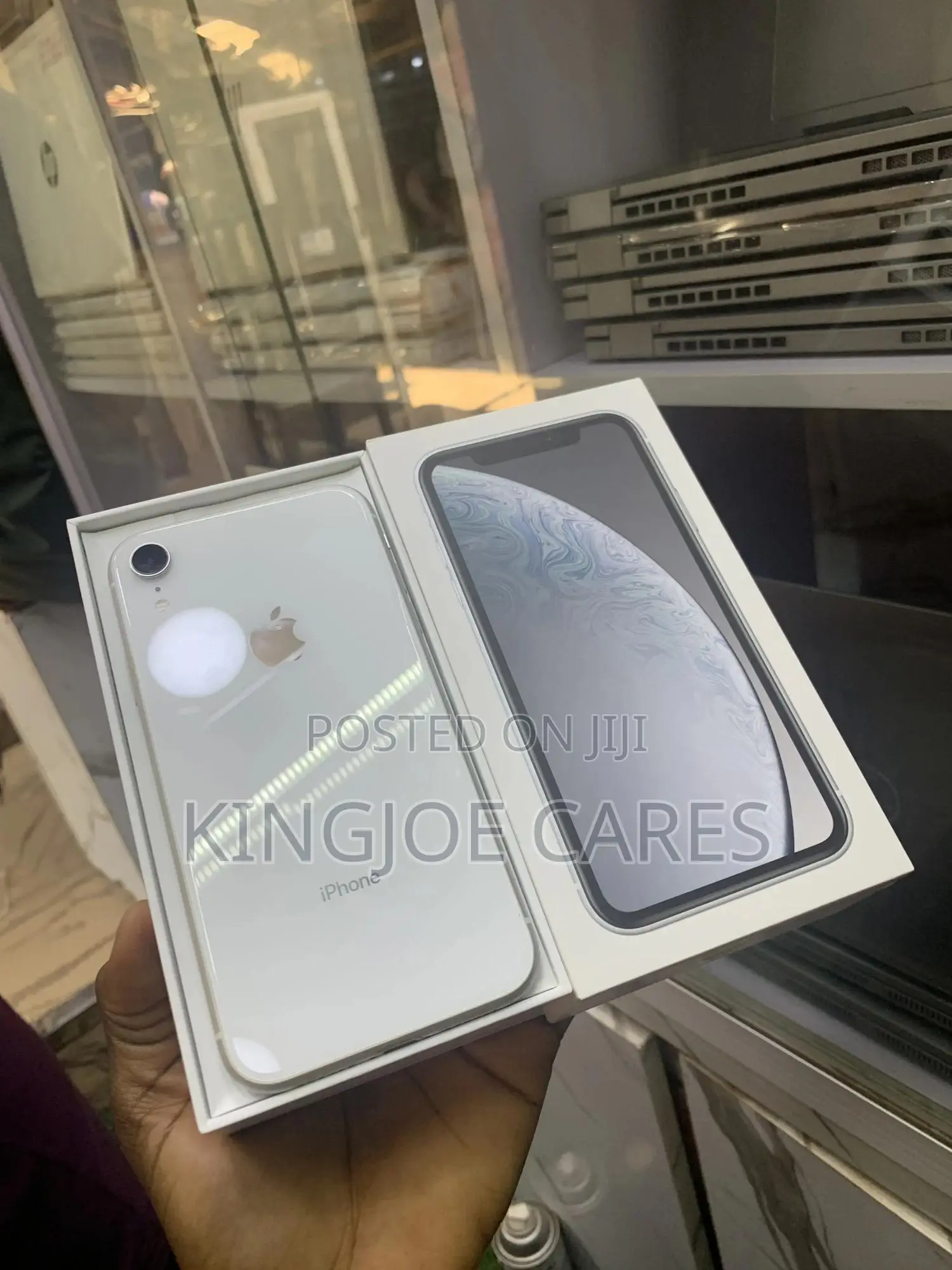 Apple iPhone XR 64 GB White