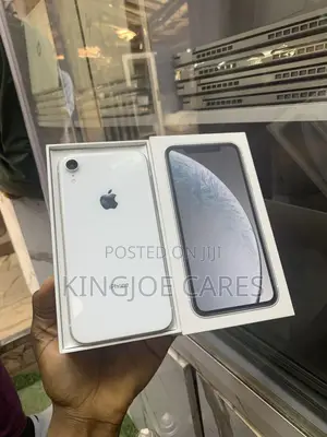 Apple iPhone XR 64 GB White