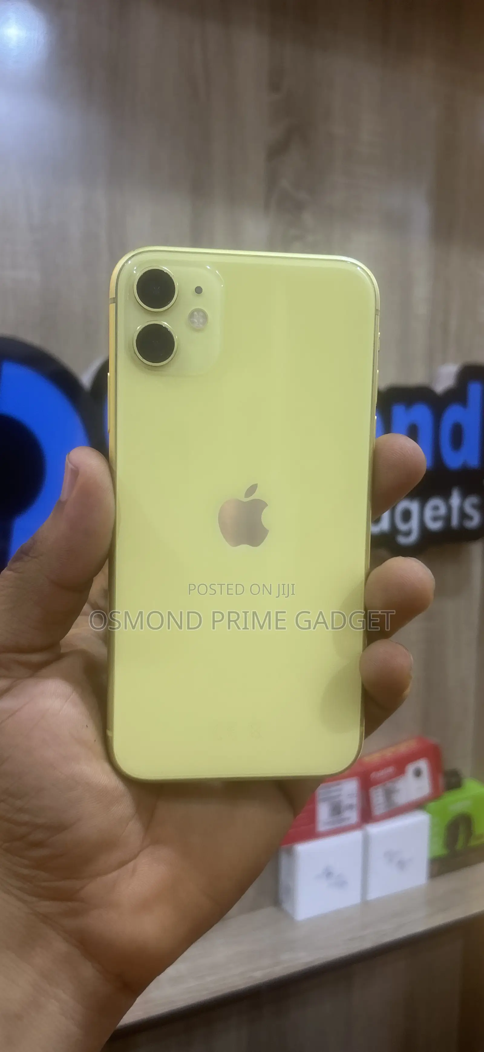 Apple iPhone 11 64 GB Yellow