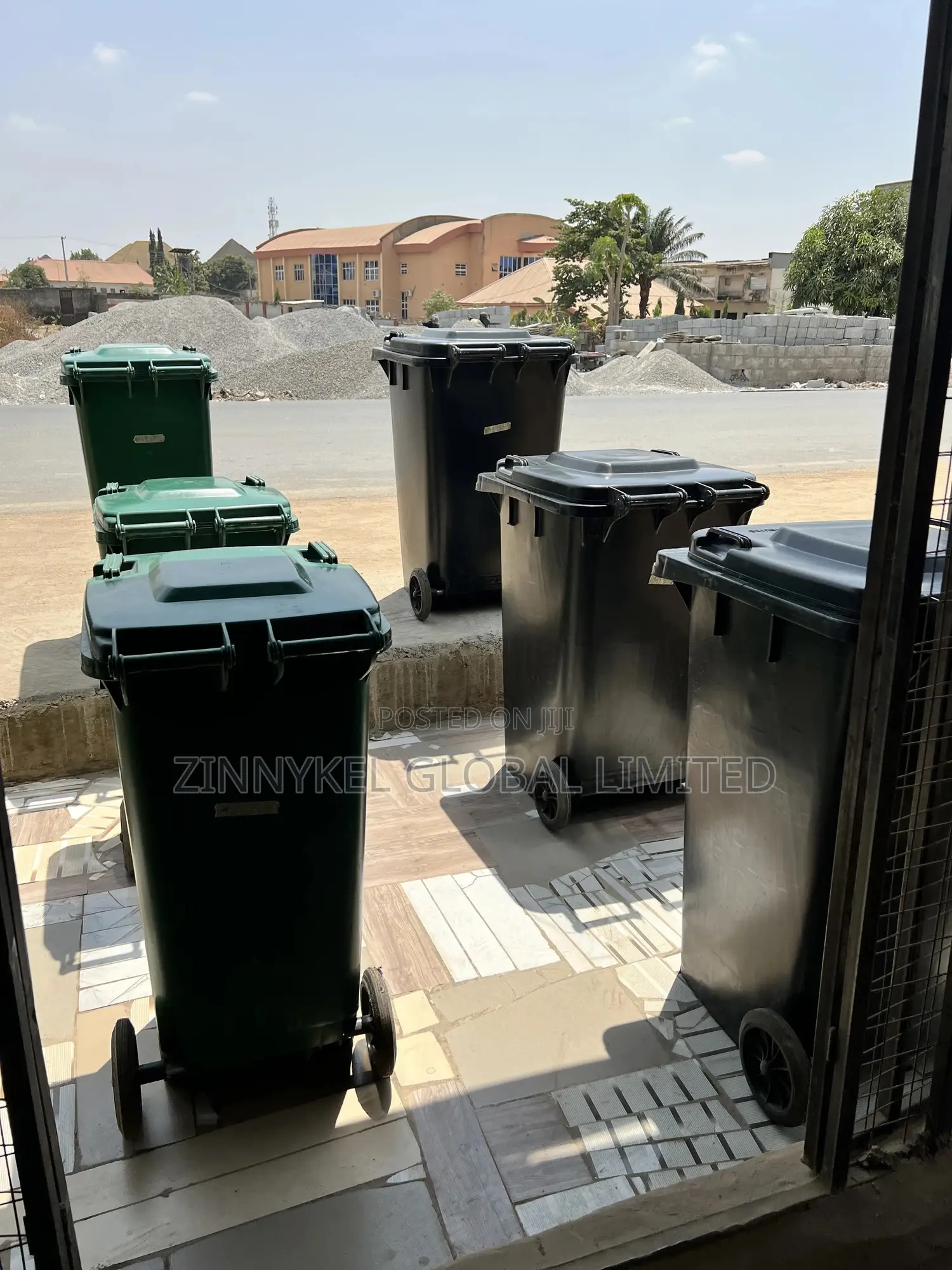 Waste Bin And Biodegradable Waste Bags