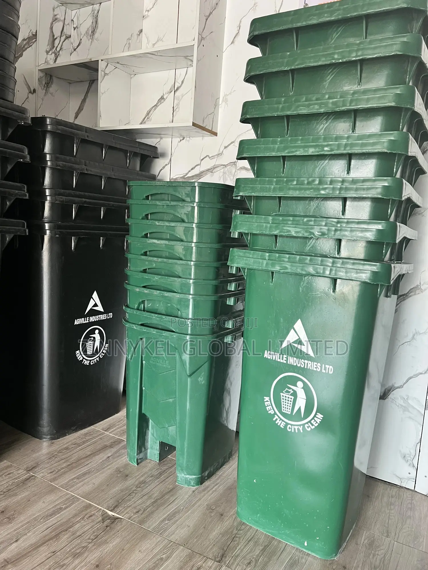 Waste Bin And Biodegradable Waste Bags