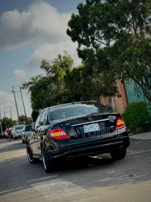 Mercedes-Benz C300 Luxury Sedan RWD (3.0L 6cyl 7A) 2009 Black