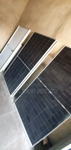 645watts High Efficiency Jinko Biafacial Solar Panels