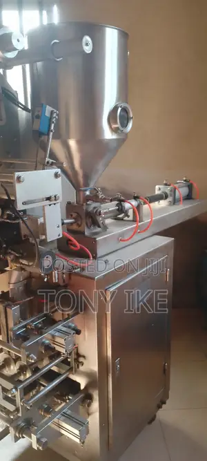 Neatly Used Liquid Sachets Filling Machine