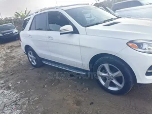 Mercedes-Benz GLE-Class 2016 White