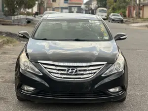 Hyundai Sonata Limited Sedan FWD (2.4L 4cyl 6A) 2013 Black
