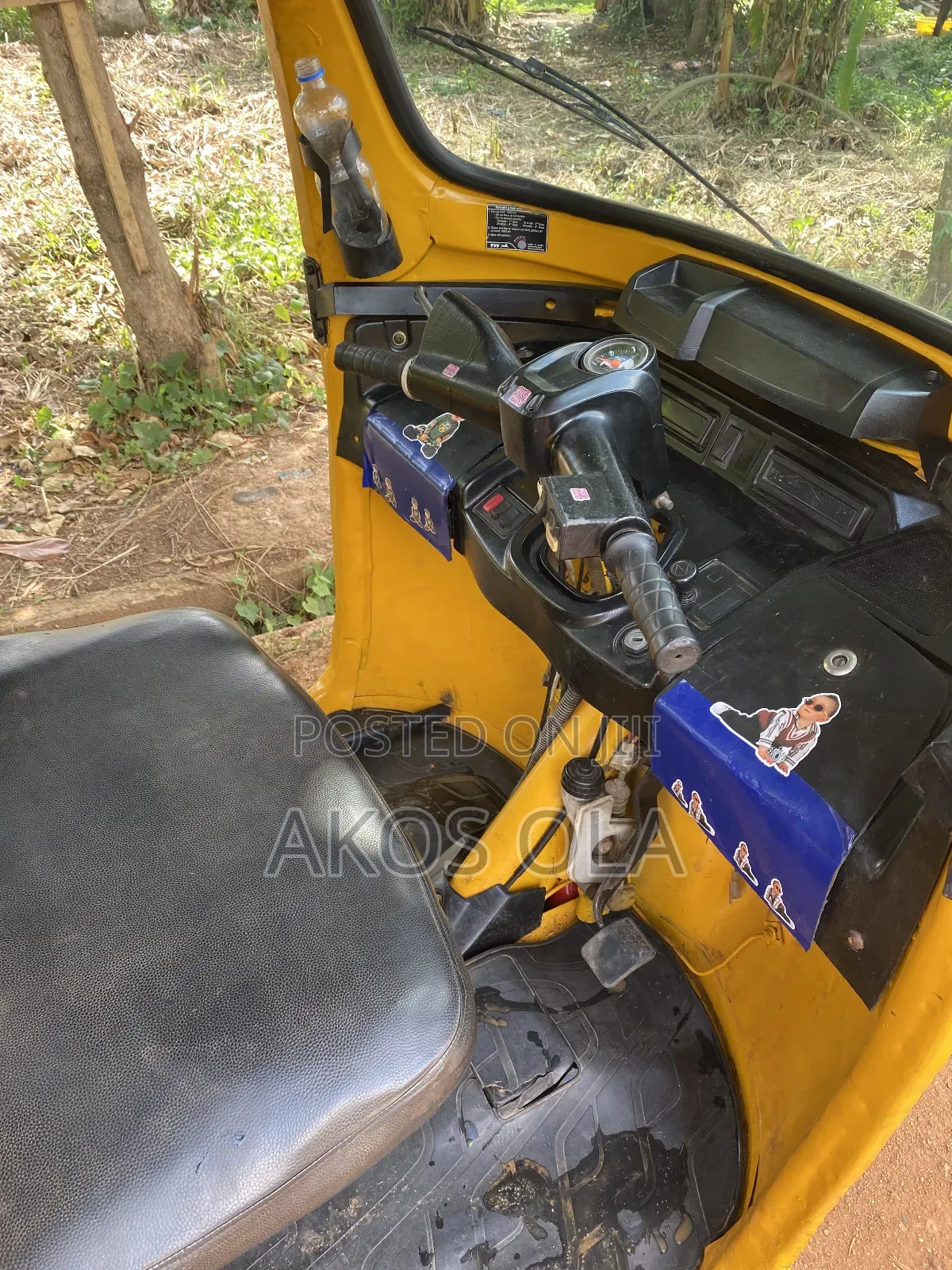 TVS HLX 125 2025 Yellow