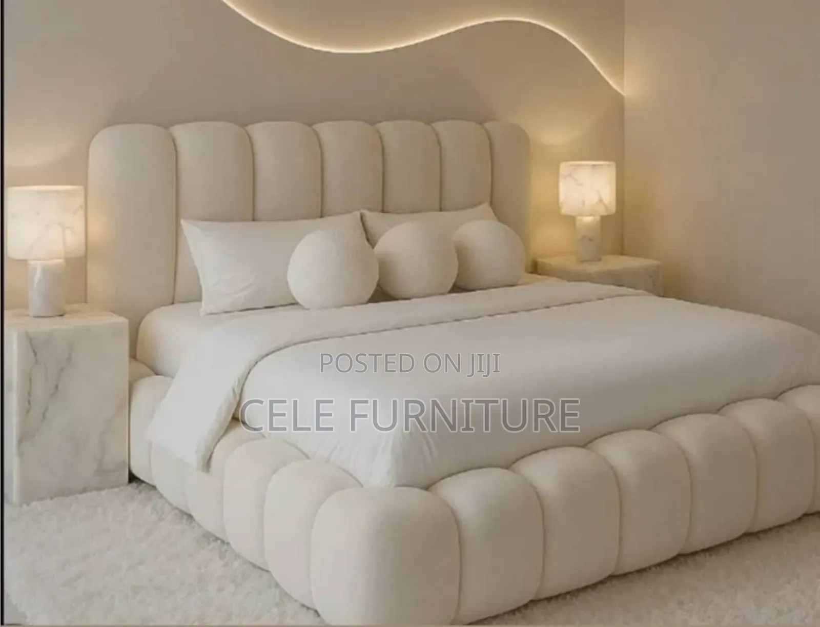 Very Solid Bedstand