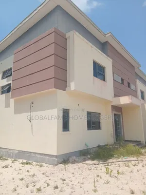 4bdrm Duplex in Beachwood Park for sale