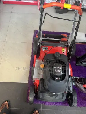 Aipower Gasoline-Powered Lawn Mower