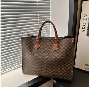 Large Capacity Tote Bag