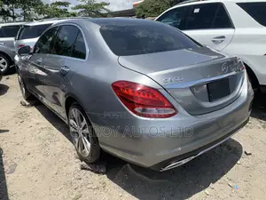 Mercedes-Benz C300 2016 Silver