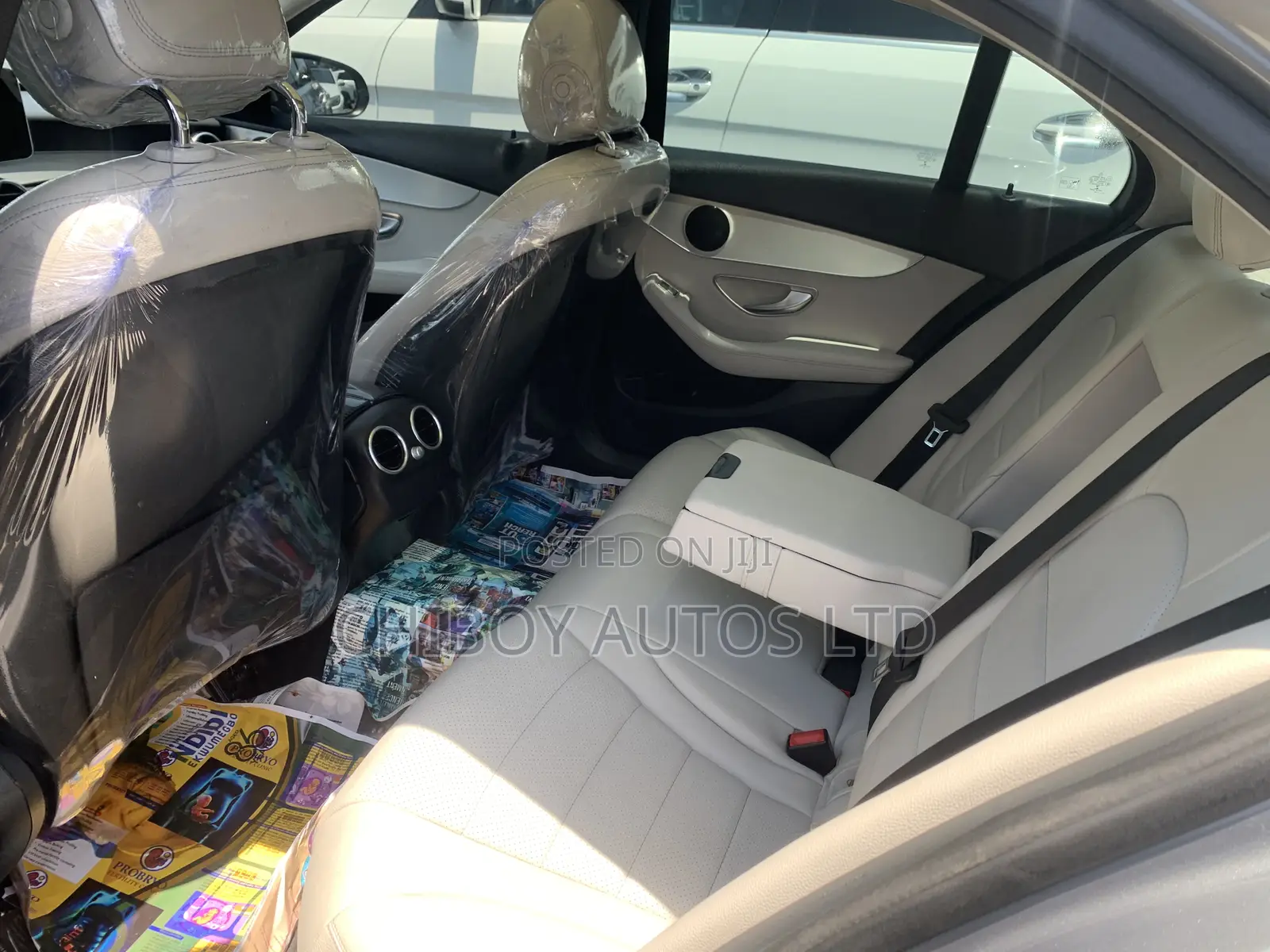 Mercedes-Benz C300 2016 Silver
