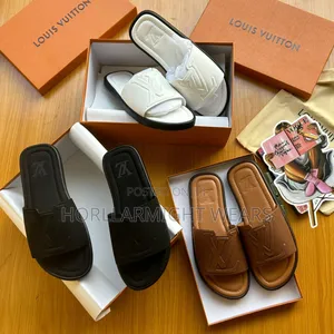 Zara Luxury Palm