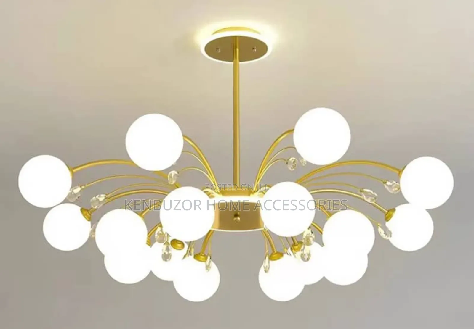16 Hands Bulb Gold Pendant Light Chandelier