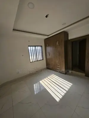 20bdrm Block of Flats in Area 11 for rent