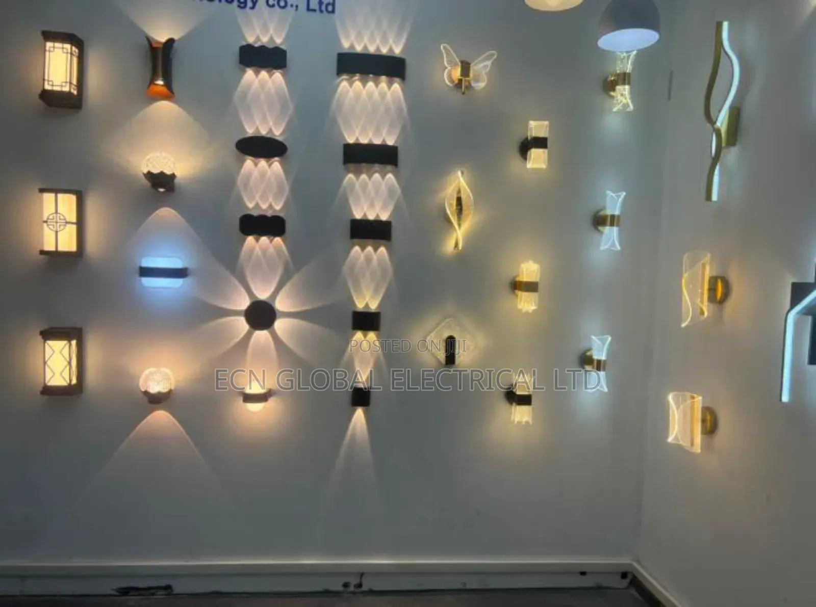 Luxury Wall Light – Elegant Stylish