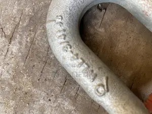 4-3/4ton Crosby Bolt and Nut Dee-Shackles